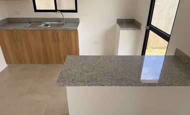 vendo casa de tres dormitorios en urbanización los prados