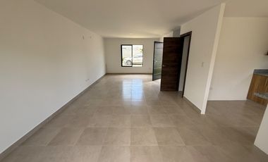 vendo casa de tres dormitorios en urbanización los prados