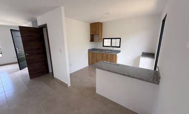 vendo casa de tres dormitorios en urbanización los prados