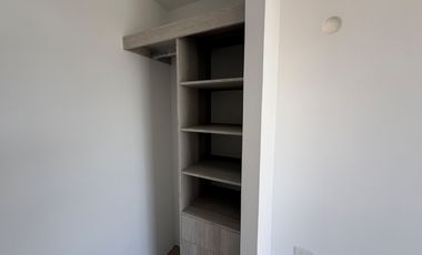 vendo casa de tres dormitorios en urbanización los prados