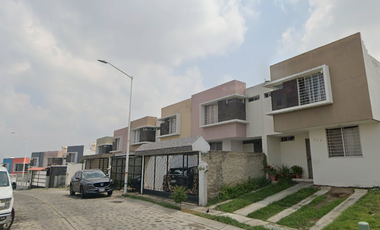 CASA EN REMATE BANCARIO TERRALTA SAN PEDRO TLAQUEPAQUE