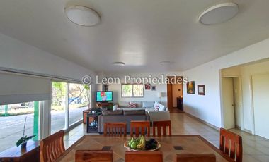 Leon Propiedades vende parcela con casa en condominio La Aurora, Curacaví.