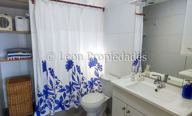 Leon Propiedades vende parcela con casa en condominio La Aurora, Curacaví.