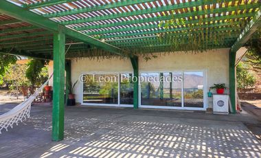 Leon Propiedades vende parcela con casa en condominio La Aurora, Curacaví.