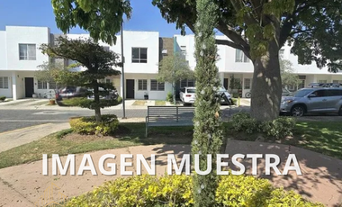 CASA EN REMATE BANCARIO PASEO DE LOS PRINCIPES SAN PEDRO TLAQUEOAQUE