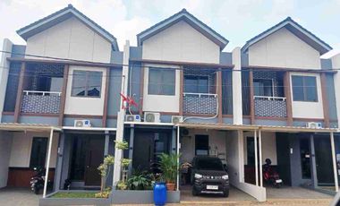 Rumah 2 Lantai Siap Huni 10 menit tol cibubur cisalak dan Lrt Harjamukti