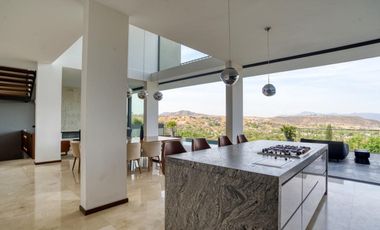 LAS CAÑADAS CASA EN VENTA DE LUJO CON GRAN DISEÑO Y VISTAS PANORÁMICAS