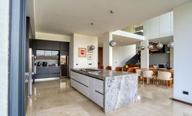 LAS CAÑADAS CASA EN VENTA DE LUJO CON GRAN DISEÑO Y VISTAS PANORÁMICAS