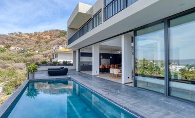 LAS CAÑADAS CASA EN VENTA DE LUJO CON GRAN DISEÑO Y VISTAS PANORÁMICAS