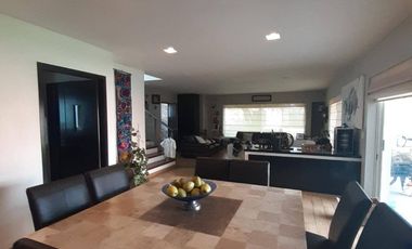 Amplia casa en venta en San Antonio de Ayala