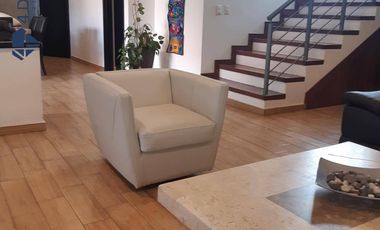 Amplia casa en venta en San Antonio de Ayala