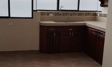 Departamento amplio en renta.