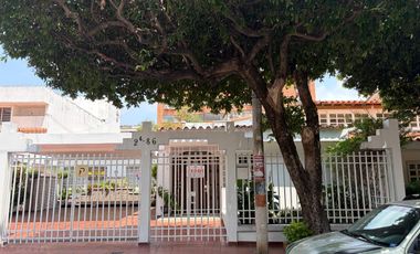 CASA EXCELENTE UBICACION