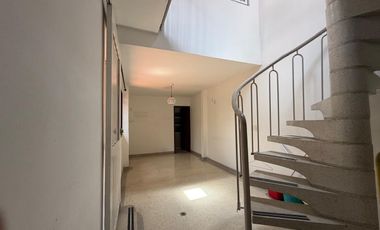 CASA EXCELENTE UBICACION