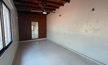 CASA EXCELENTE UBICACION