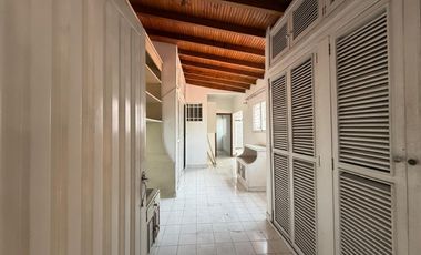 CASA EXCELENTE UBICACION