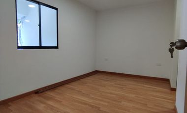 Venta Casa 3er Piso PH Manrique Estación Gardel