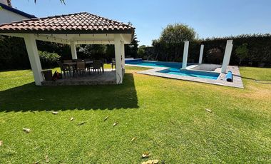 Renta casa amueblada con alberca y jardín. El Cristo Country Club, Atlixco, Puebla