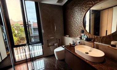 Dijual Rumah baru dengan kolam renang Darmakusuma dekat BPK Singgasana, Bintang Mulia, GBI Mekar Wangi Stairway, Rs.Immanuel, Rs.Santosa, Tol Moh.Toha