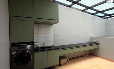 Dijual Rumah baru dengan kolam renang Darmakusuma dekat BPK Singgasana, Bintang Mulia, GBI Mekar Wangi Stairway, Rs.Immanuel, Rs.Santosa, Tol Moh.Toha