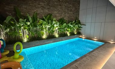 Dijual Rumah baru dengan kolam renang Darmakusuma dekat BPK Singgasana, Bintang Mulia, GBI Mekar Wangi Stairway, Rs.Immanuel, Rs.Santosa, Tol Moh.Toha