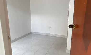 ARRIENDO CASA BARRIO EL BOSQUE