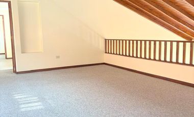 Elegante villa en venta con 546m2T sector Ordóñez Lasso Cuenca Ec.