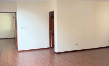 Elegante villa en venta con 546m2T sector Ordóñez Lasso Cuenca Ec.