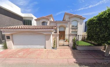 VENTA DE CASA EN LA COLONIA JARDINES DE CHAPULTEPEC S-E EN TIJUANA EN BAJA CALIFORNIA