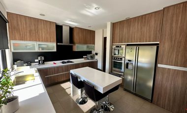 LAS CAÑADAS CASA EN VENTA EN COTO LA PRADERA COLINDANTE A CAÑADA