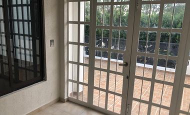 CASA EN FRACCIONAMIENTO ERANDENI I