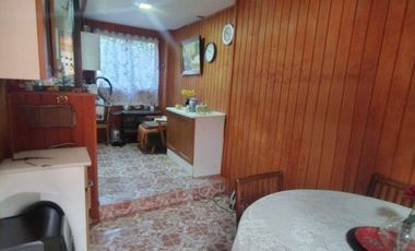 Hermosa casa de 2 pisos ubicada en el sector de Villa El Bosque 6.200 UF