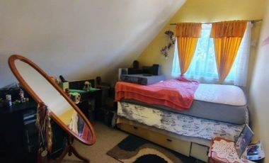 Hermosa casa de 2 pisos ubicada en el sector de Villa El Bosque 6.200 UF