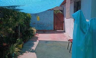 Casa En Venta cerca Metro estacion Santiago Bueras