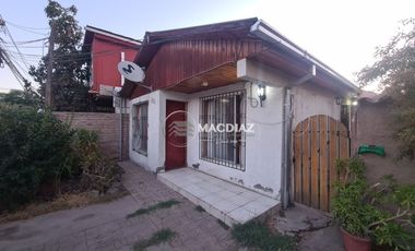 Casa En Venta cerca Metro estacion Santiago Bueras