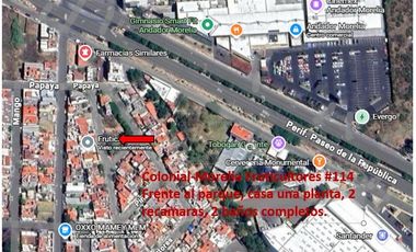 Se renta casa de una sola planta en fraccionamiento privado con acceso controlado, frente a plaza andador y al lado de Costco.