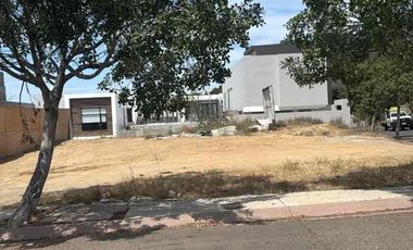 TERRENO EN VENTA EN HACIENDA AGUA CALIENTE