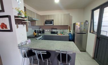 ZAKIA DUPLEX PA CON ROOF GARDEN 3REC/BAÑO ALBERCA GYM SALIDA AEROPUERTO/JURIQUILLA/CENTRO