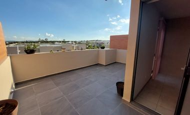 ZAKIA DUPLEX PA CON ROOF GARDEN 3REC/BAÑO ALBERCA GYM SALIDA AEROPUERTO/JURIQUILLA/CENTRO