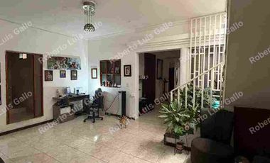 Vendo casa 3er. piso cerca a la placita de flores