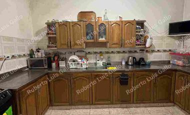 Vendo casa 3er. piso cerca a la placita de flores