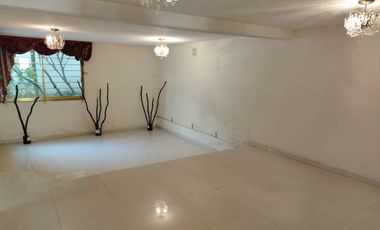 Casa 4 recamaras y edificio 10 consultorios en colon toluca y las torres