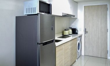 Fully-Furnished 1 Bedroom Loft Condo for Sale in Mandani Bay