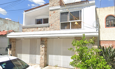 VENTA DE CASA EN JALISCO COL JARDINES ALCALDE GUADALAJARA