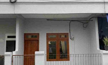 Rumah minimalis Cantik Beji Tinggal Finishing jadi 2 lt ,Murmer Harga ALL IN KPR/CASH 5 menit tol kukusan depok City Jawa barat bisa masuk mobil