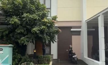 Dijual Rumah Dalam Cluster Sumarecon Bekasi