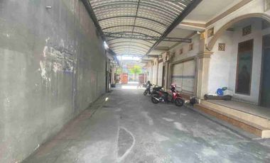 Dijual via lelang rumah dan tempat usaha di Latsari Tuban