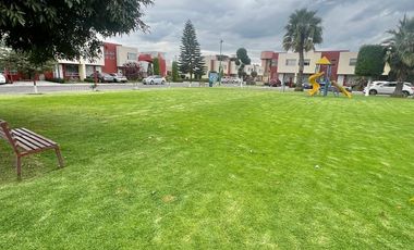 Casa en renta en Paso de Cortes por el Mercado de Xixitla