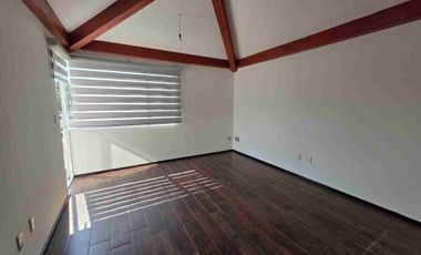 Casa en la Floresta en Bosques del Lago