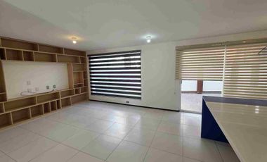 Casa en la Floresta en Bosques del Lago